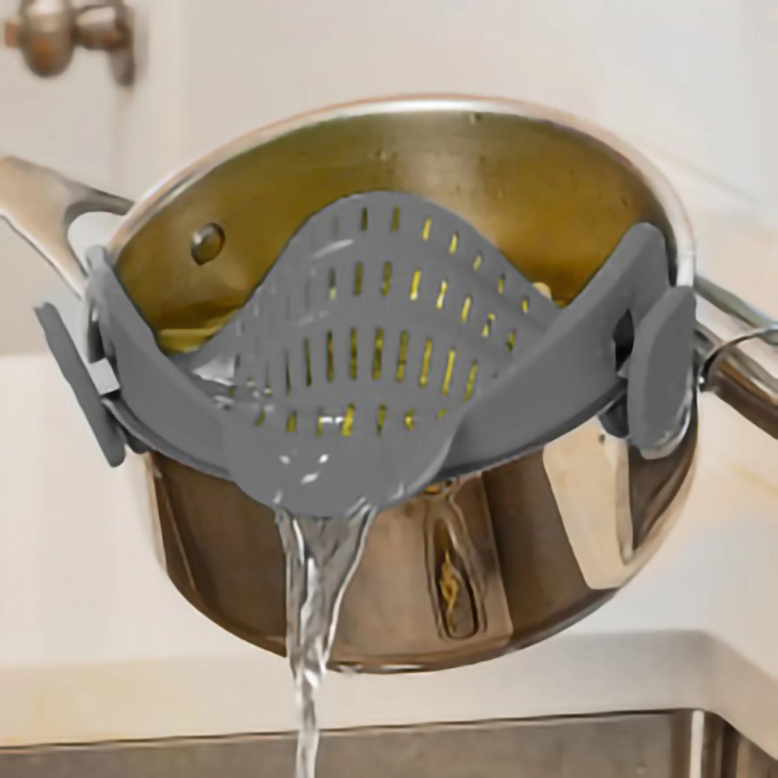 Silicone Clip-On Kitchen Strainer | Easy Draining Tool